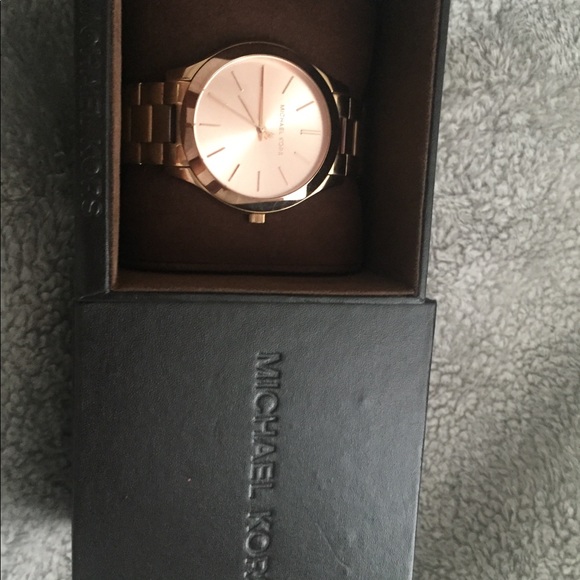 Michael Kors Unisex RoseGold Stainless Steel Watch - Picture 5 of 5